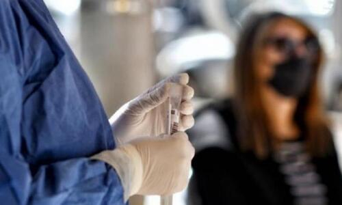 Ένας θάνατος και 3,038 νέα κρούσματα κορονοϊού στην Κύπρο thumb