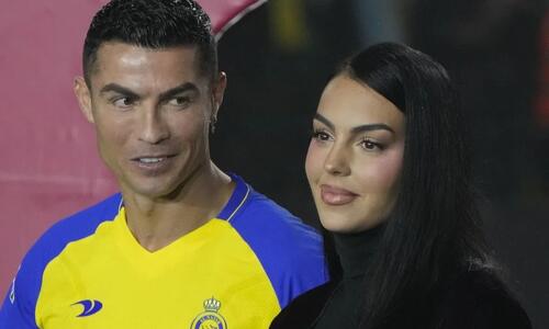 Πρόταση γάμου του CR7 στην αγαπημένη του Χεορχίνα με... λάμψη (pics) thumb
