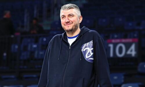 ΣΟΚ στην Εφές: Προπονητής της υπέστη έμφραγμα μετά από προπόνηση και δίνει μάχη για τη ζωή του thumb